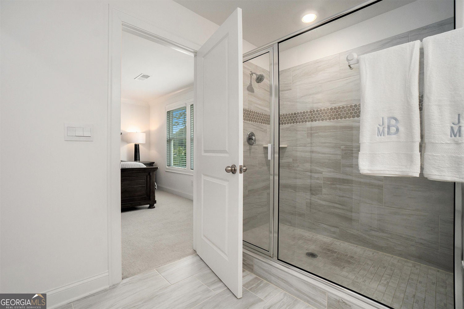 Smyrna, Georgia, 30126, United States, 4 Bedrooms Bedrooms, ,4 BathroomsBathrooms,Residential,For Sale,1959897