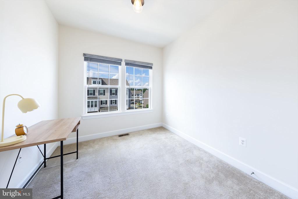 Haymarket, Virginia, 20169, United States, 3 Bedrooms Bedrooms, ,4 BathroomsBathrooms,Residential,For Sale,1904244