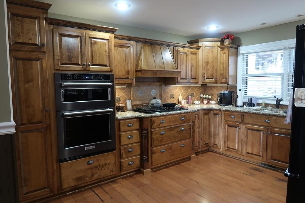 2899 Gribble Edwards Road, Hayesville, North Carolina, 28904, United States, 4 Bedrooms Bedrooms, ,5 BathroomsBathrooms,Residential,For Sale,2899 Gribble Edwards Road,1478063