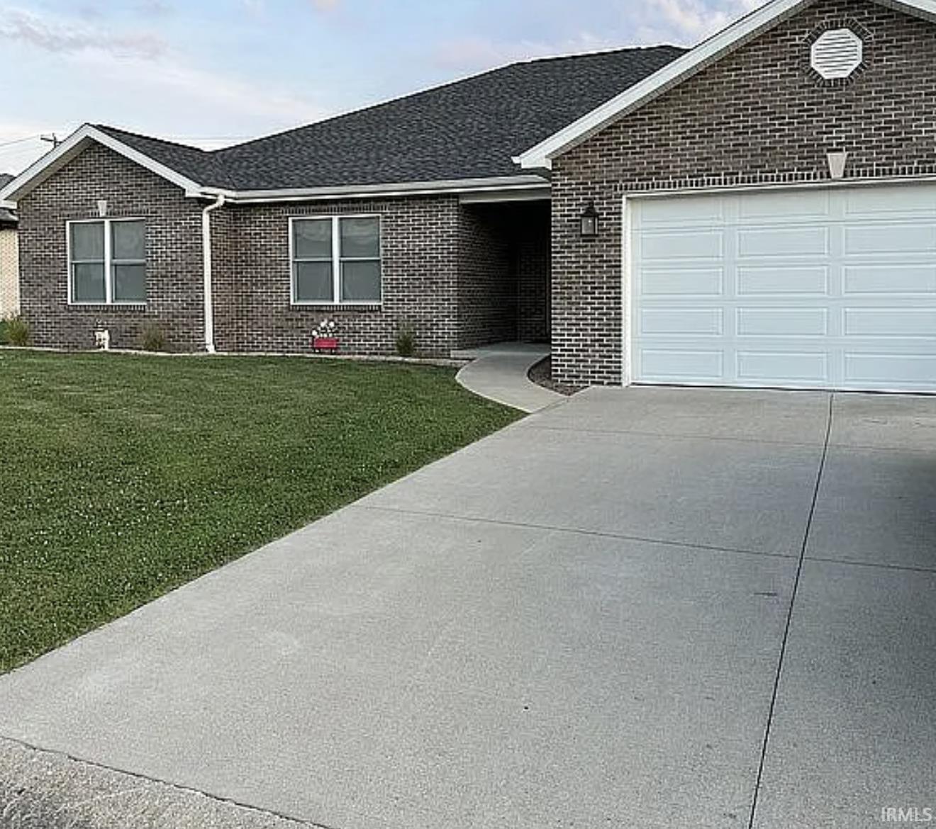 Northview Dr, Huntingburg, IN 47542