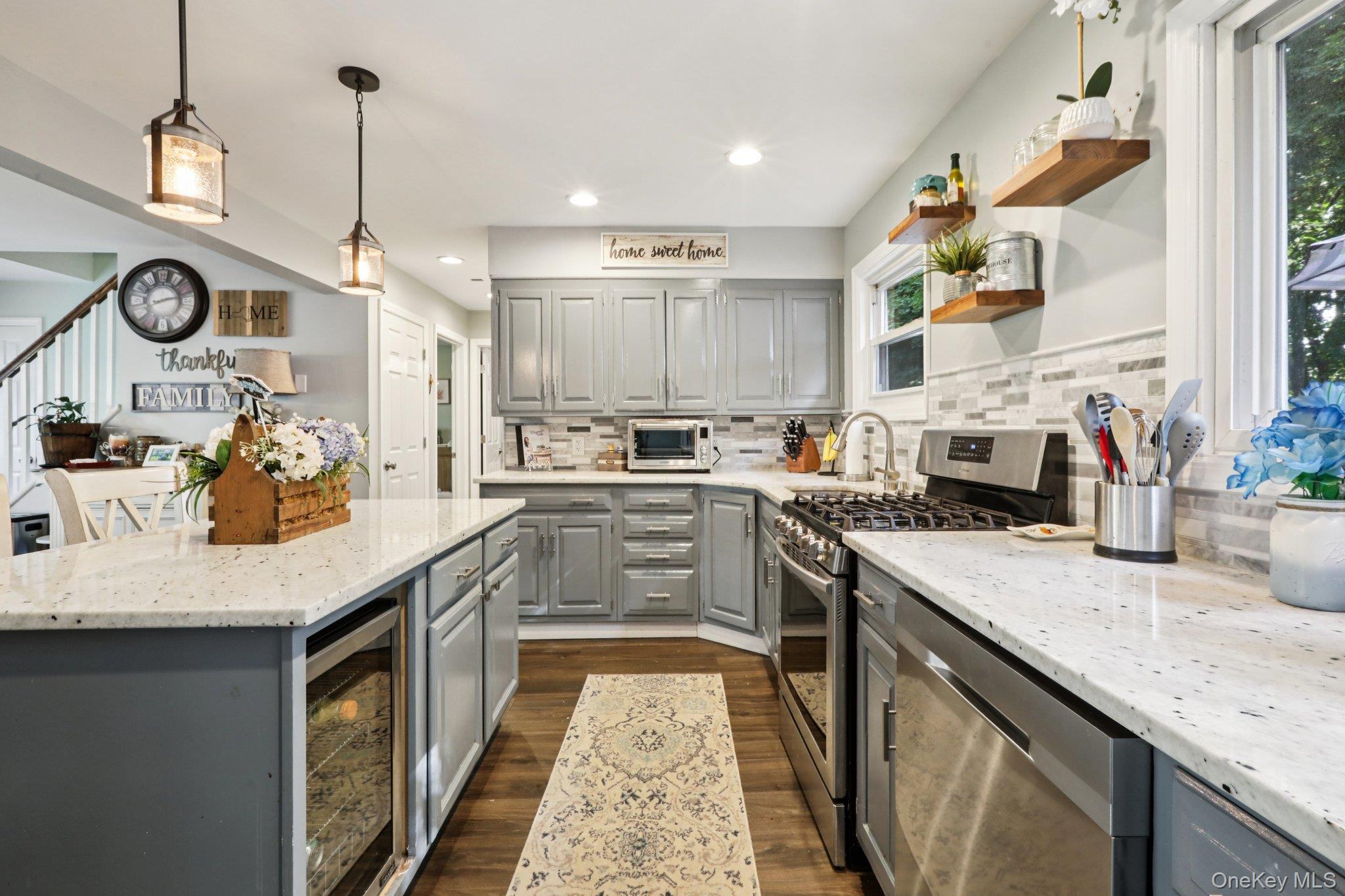 Garnerville, New York, 10923, United States, 4 Bedrooms Bedrooms, ,2 BathroomsBathrooms,Residential,For Sale,1974651