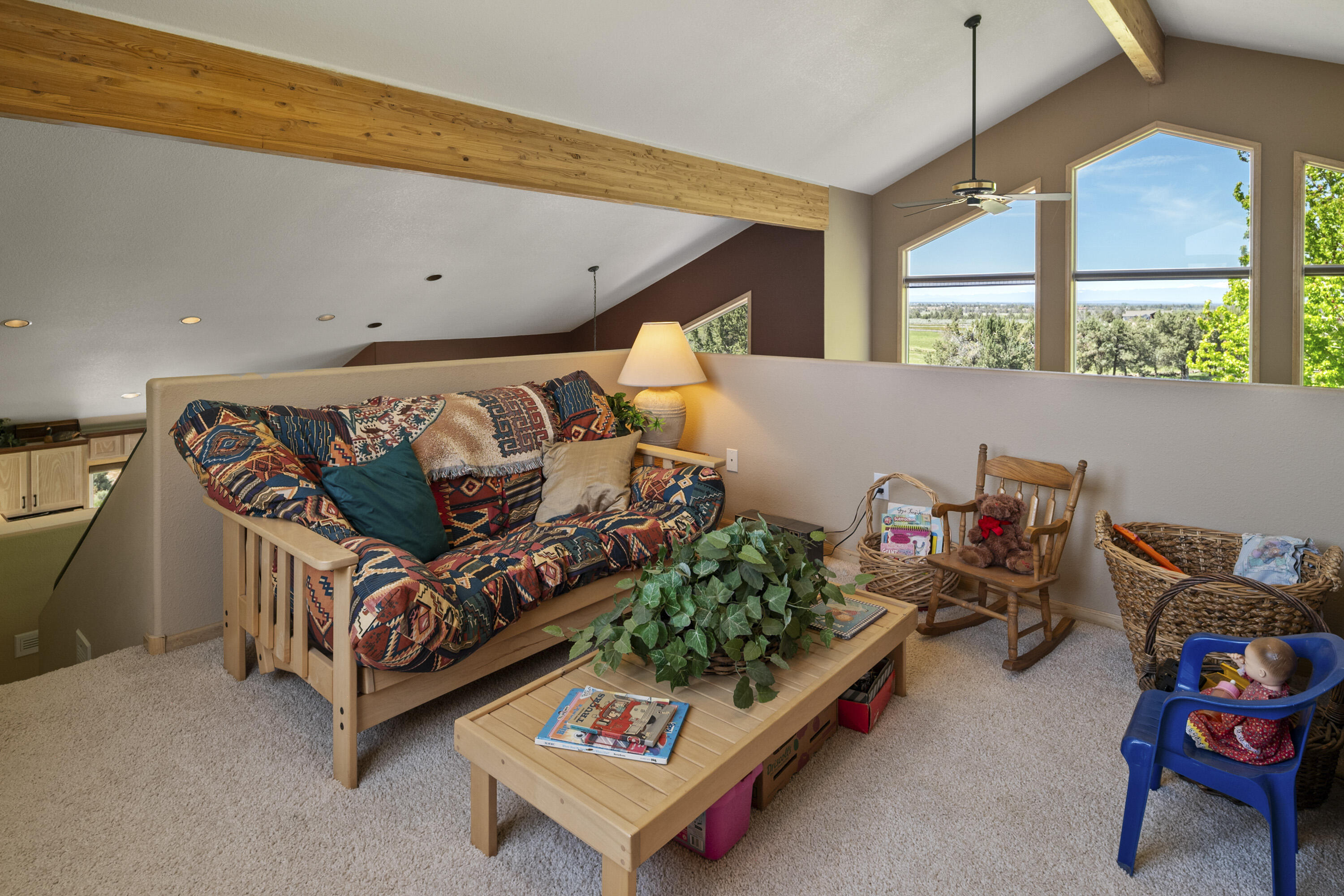 Powell Butte, Oregon, 97753, United States, 4 Bedrooms Bedrooms, ,3 BathroomsBathrooms,Residential,For Sale,1977407