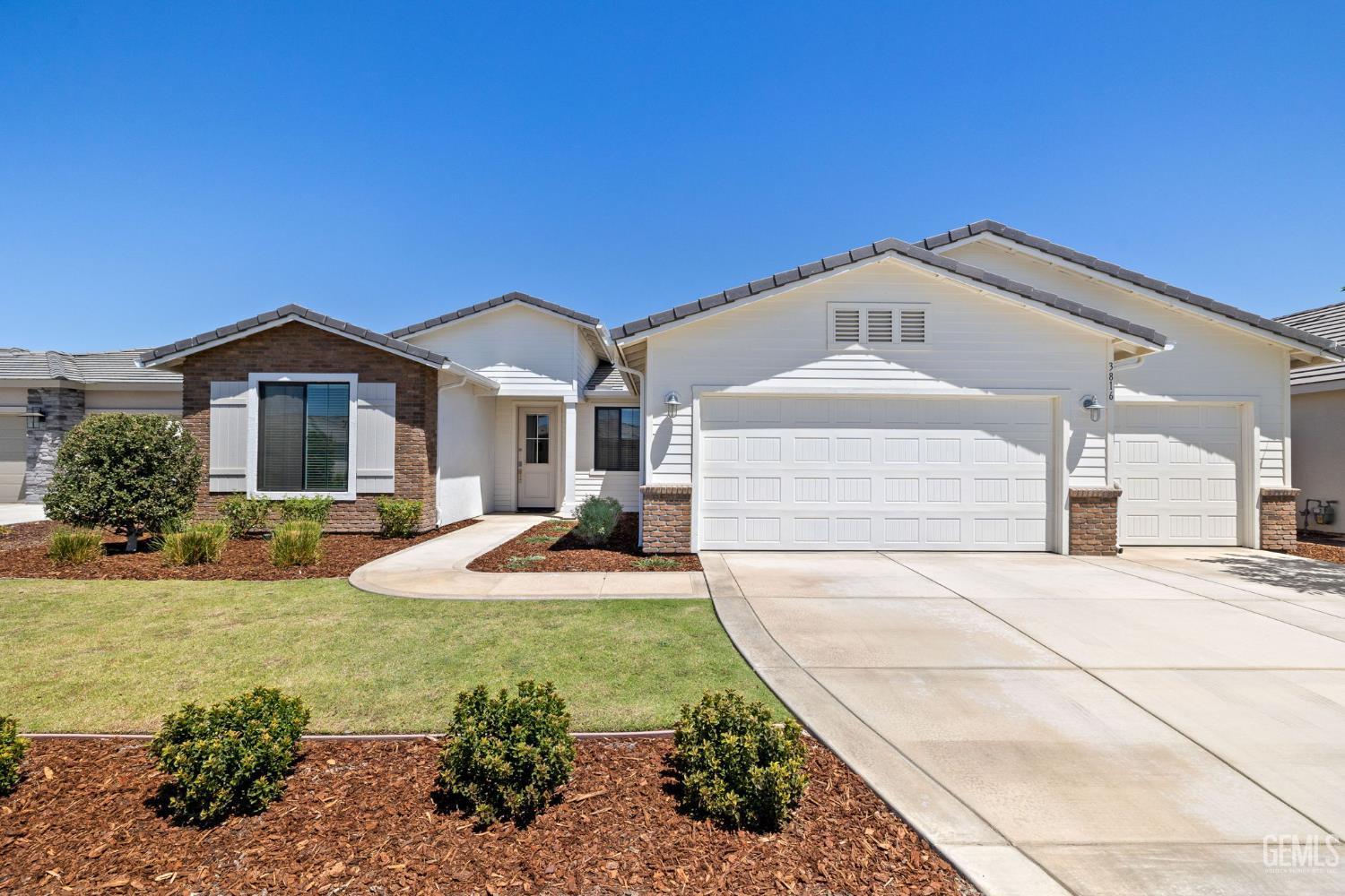 Bakersfield, California, 93311, United States, 5 Bedrooms Bedrooms, ,3 BathroomsBathrooms,Residential,For Sale,1908914