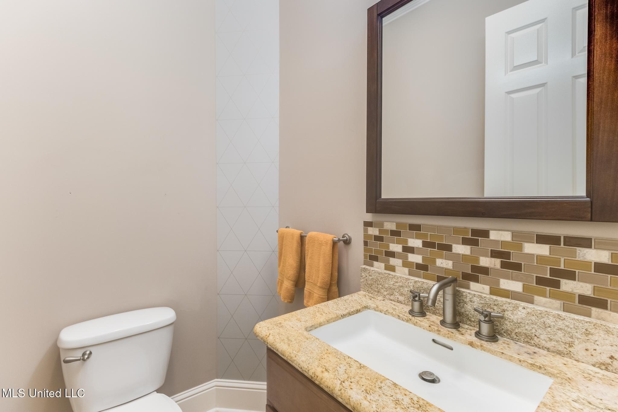 Pass Christian, Mississippi, 39571, United States, 3 Bedrooms Bedrooms, ,4 BathroomsBathrooms,Residential,For Sale,1981378