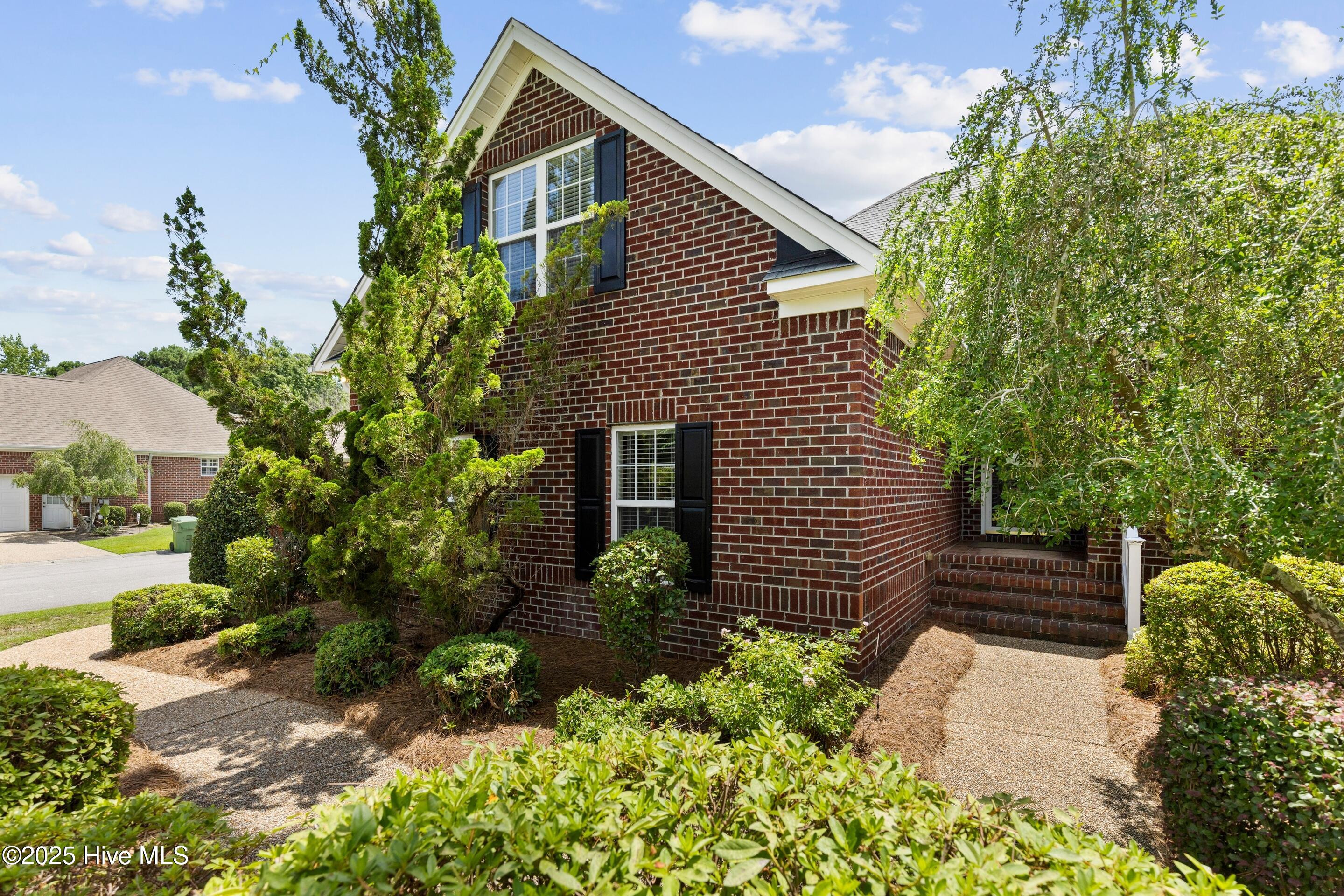 Wilmington, North Carolina, 28409, United States, 4 Bedrooms Bedrooms, ,3 BathroomsBathrooms,Residential,For Sale,1898708