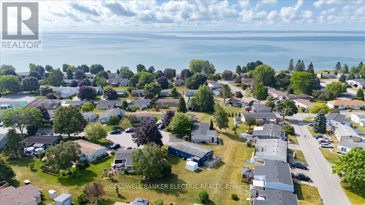 CLARINGTON (NEWCASTLE), Ontario, L1B 1A8, CA, 2 Bedrooms Bedrooms, ,1 BathroomBathrooms,Residential,For Sale,1891909