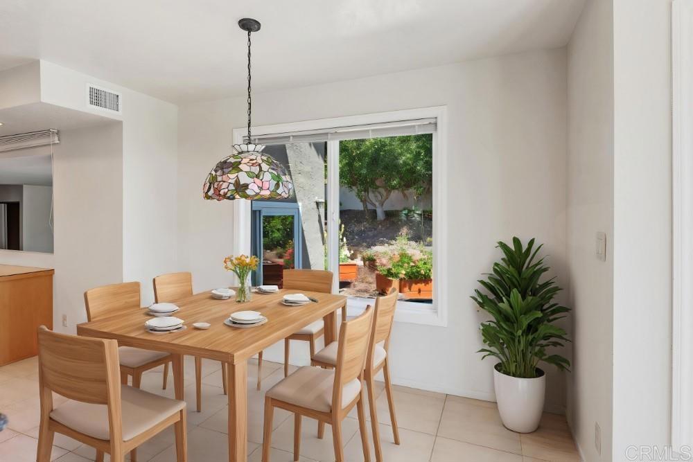 San Diego, California, 92064, United States, 4 Bedrooms Bedrooms, ,3 BathroomsBathrooms,Residential,For Sale,1827869