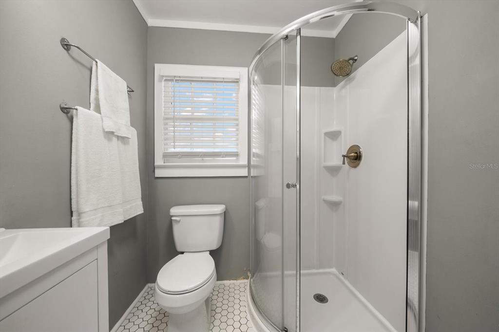 Clearwater, Florida, 33755, United States, 4 Bedrooms Bedrooms, ,3 BathroomsBathrooms,Residential,For Sale,1848993