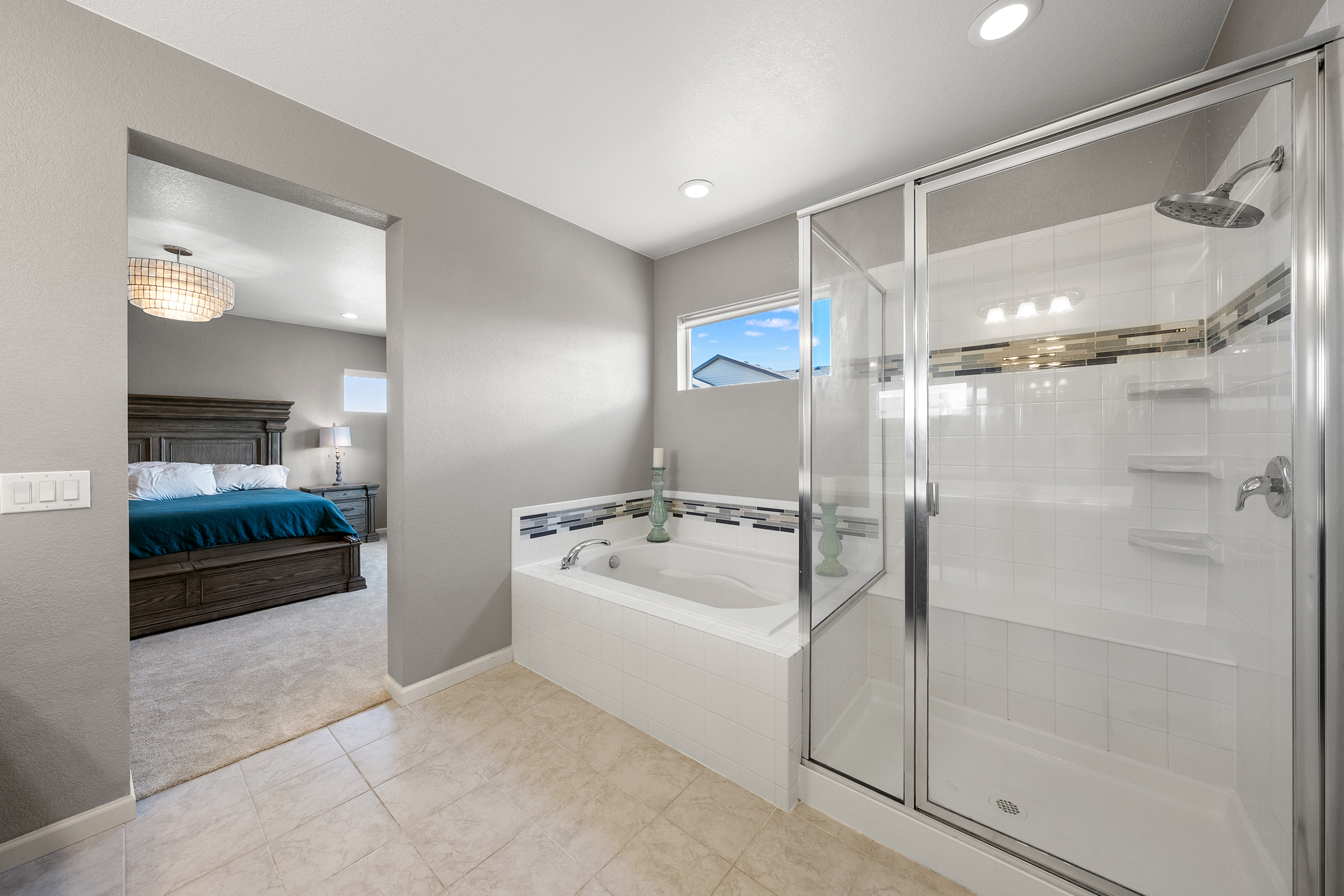  Set on an Impressive 0.35 Acre Homesite, the Outdoor Experience is Captivating - 物件實景