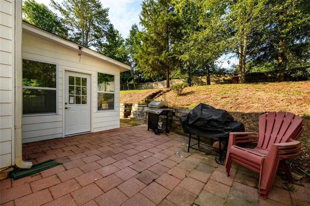 Lilburn, Georgia, 30047, United States, 5 Bedrooms Bedrooms, ,3 BathroomsBathrooms,Residential,For Sale,1882447