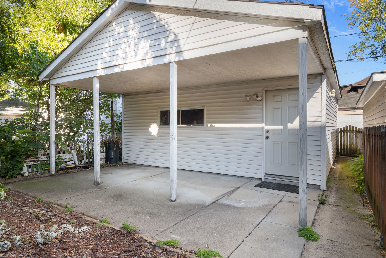 Oak Park, Illinois, 60304, United States, 4 Bedrooms Bedrooms, ,3 BathroomsBathrooms,Residential,For Sale,1966946