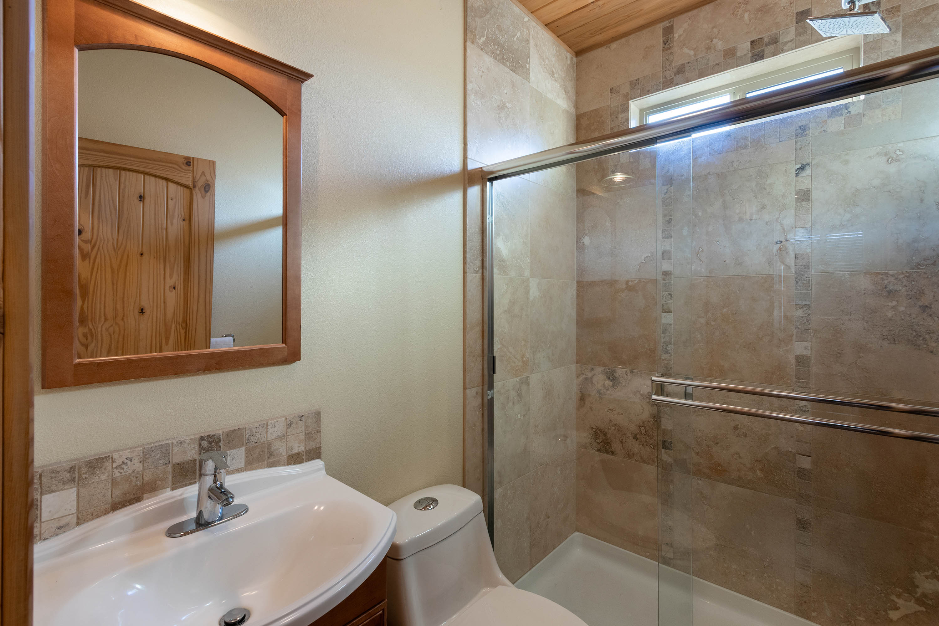 Sagle, Idaho, 83860, United States, 4 Bedrooms Bedrooms, ,2 BathroomsBathrooms,Residential,For Sale,2013773