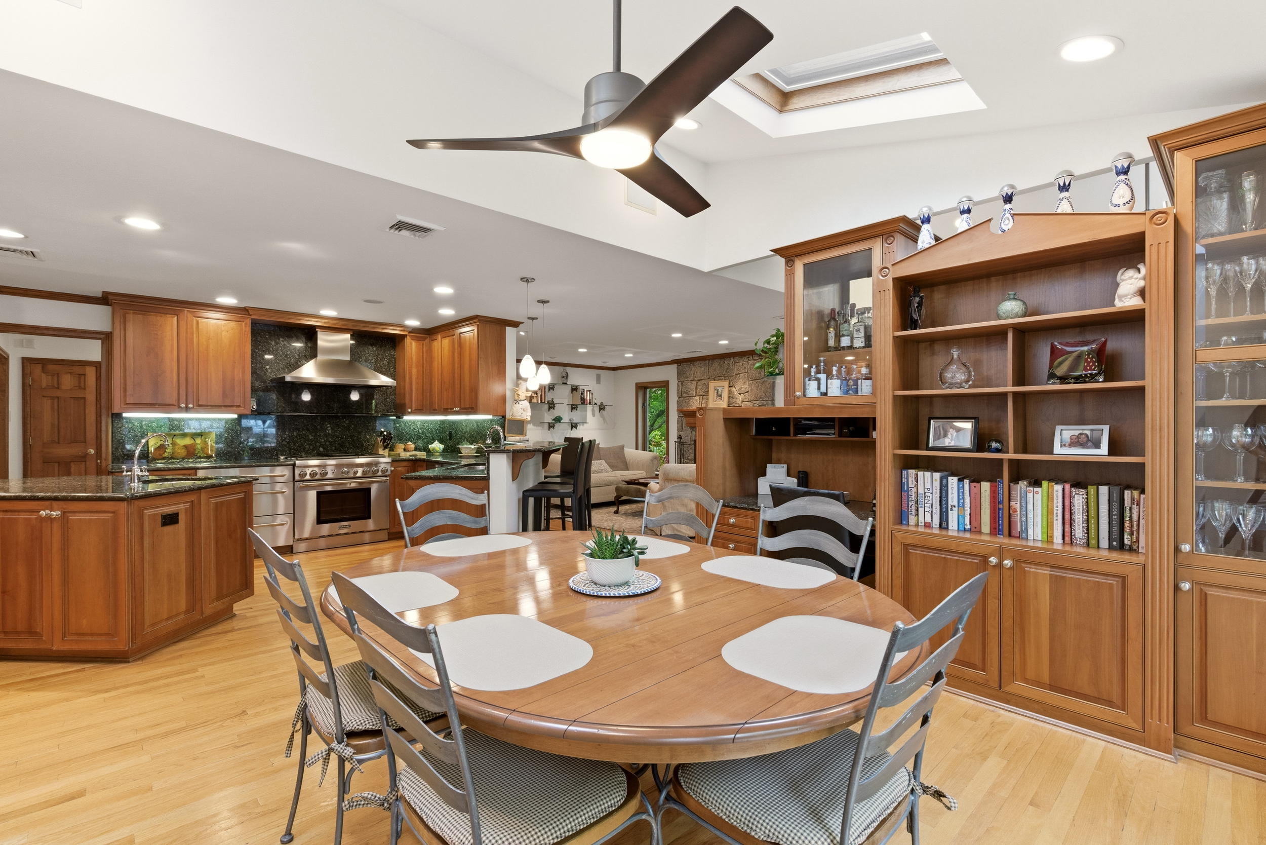  17 Holden Lane, Bayville, NY, 11709 - 物件實景