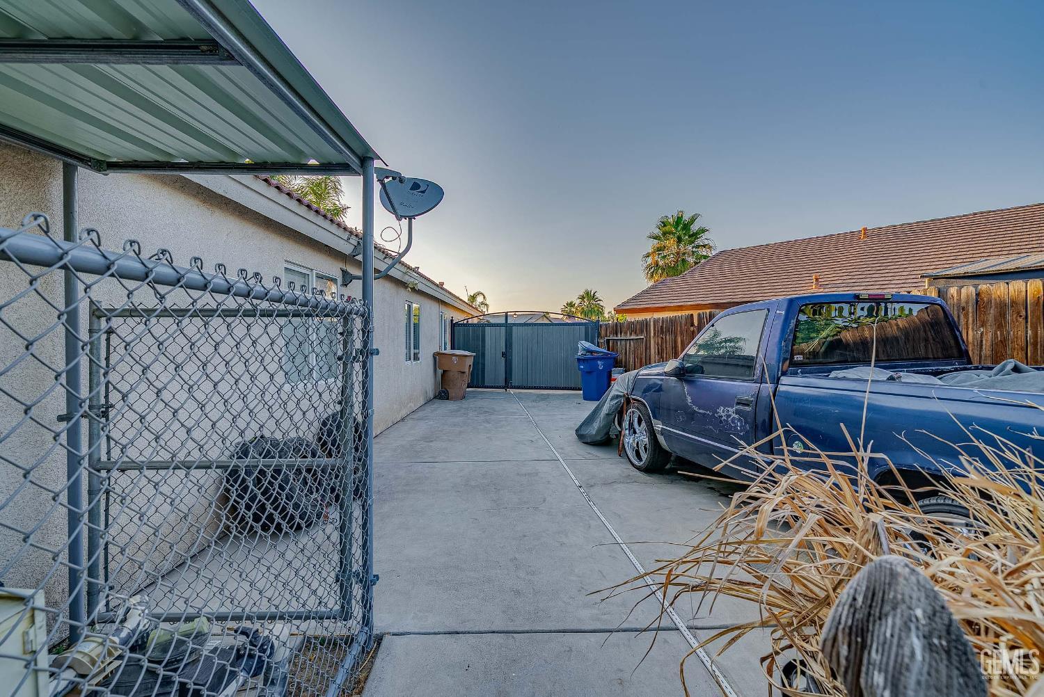 Bakersfield, California, 93313, United States, 4 Bedrooms Bedrooms, ,2 BathroomsBathrooms,Residential,For Sale,1882139