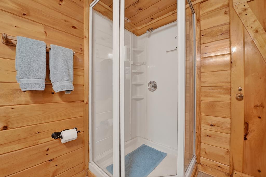 Ellijay, Georgia, 30536, United States, 4 Bedrooms Bedrooms, ,3 BathroomsBathrooms,Residential,For Sale,2003227