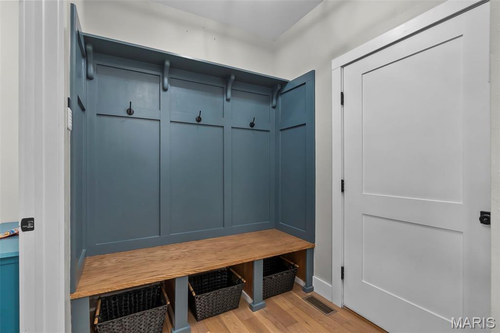 Cape Girardeau, Missouri, 63701, United States, 5 Bedrooms Bedrooms, ,3 BathroomsBathrooms,Residential,For Sale,2009658