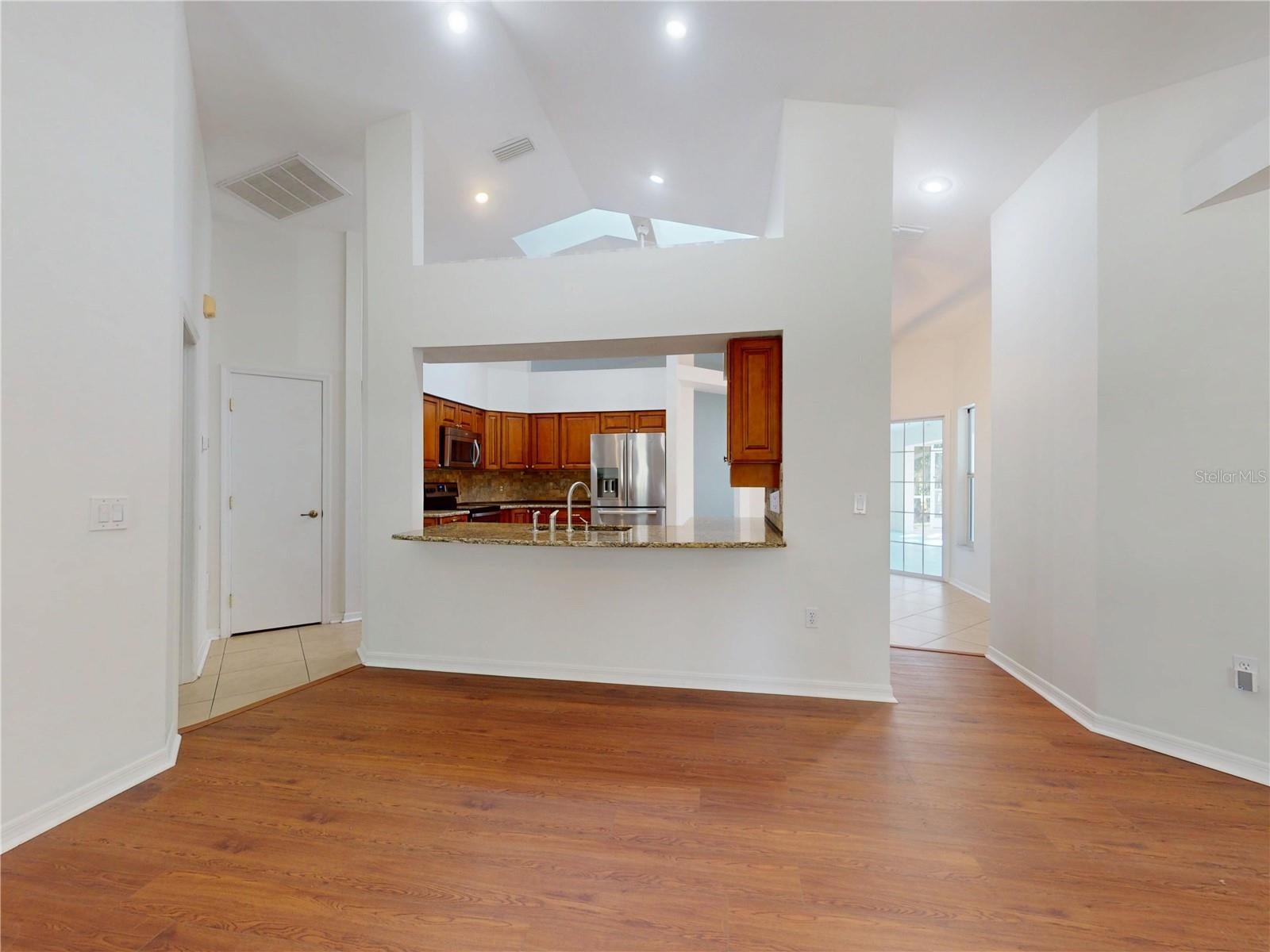 OCALA, Florida, 34482, United States, 4 Bedrooms Bedrooms, ,2 BathroomsBathrooms,Residential,For Sale,1991110