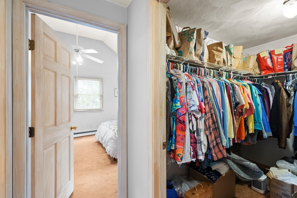 Lynnfield, Massachusetts, 01940, United States, 3 Bedrooms Bedrooms, ,2 BathroomsBathrooms,Residential,For Sale,1987735