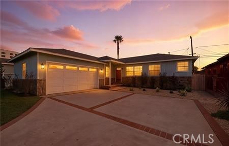 Gardena, California, 90249, United States, 3 Bedrooms Bedrooms, ,2 BathroomsBathrooms,Residential,For Sale,1987394