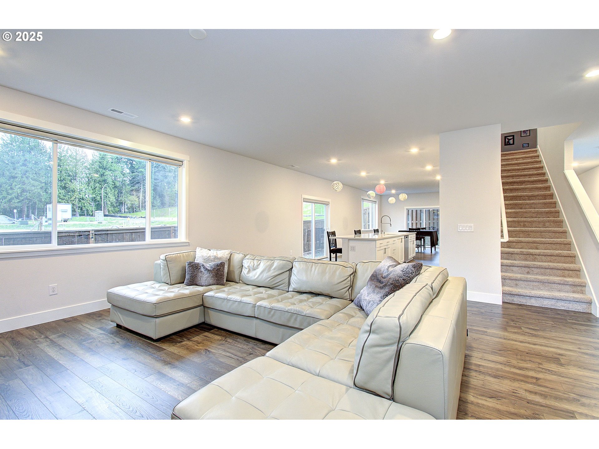 Vancouver, Washington, 98665, United States, 4 Bedrooms Bedrooms, ,2 BathroomsBathrooms,Residential,For Sale,2000903