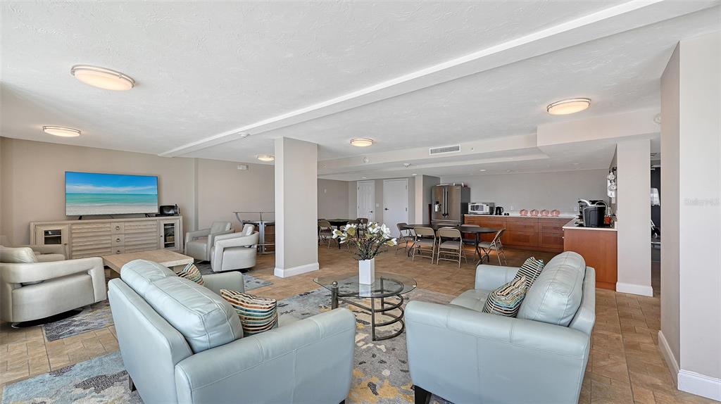 Sarasota, Florida, 34236, United States, 1 Bedroom Bedrooms, ,2 BathroomsBathrooms,Residential,For Sale,1985028