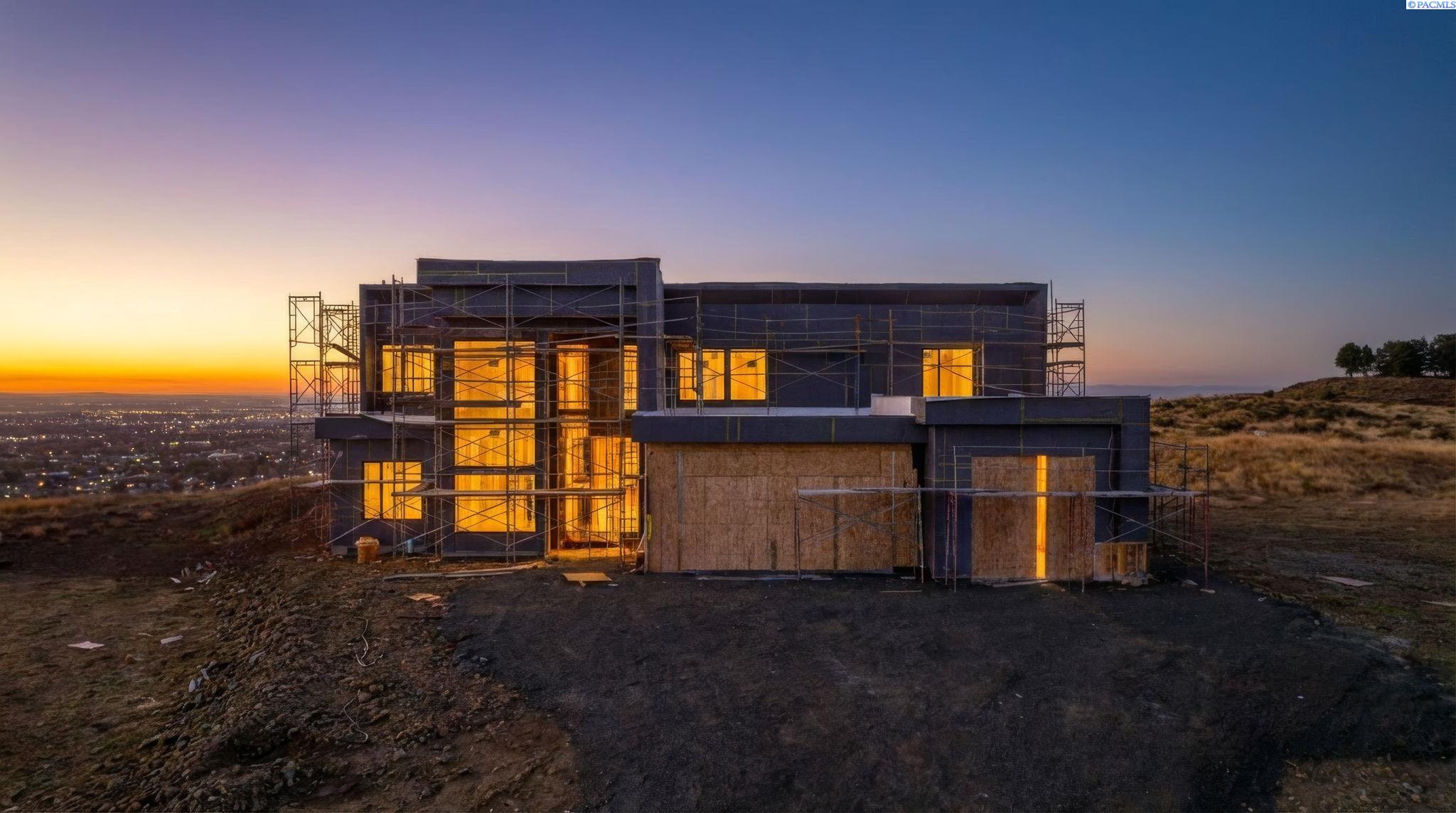 Kennewick, Washington, 99338, United States, 4 Bedrooms Bedrooms, ,4 BathroomsBathrooms,Residential,For Sale,1997213