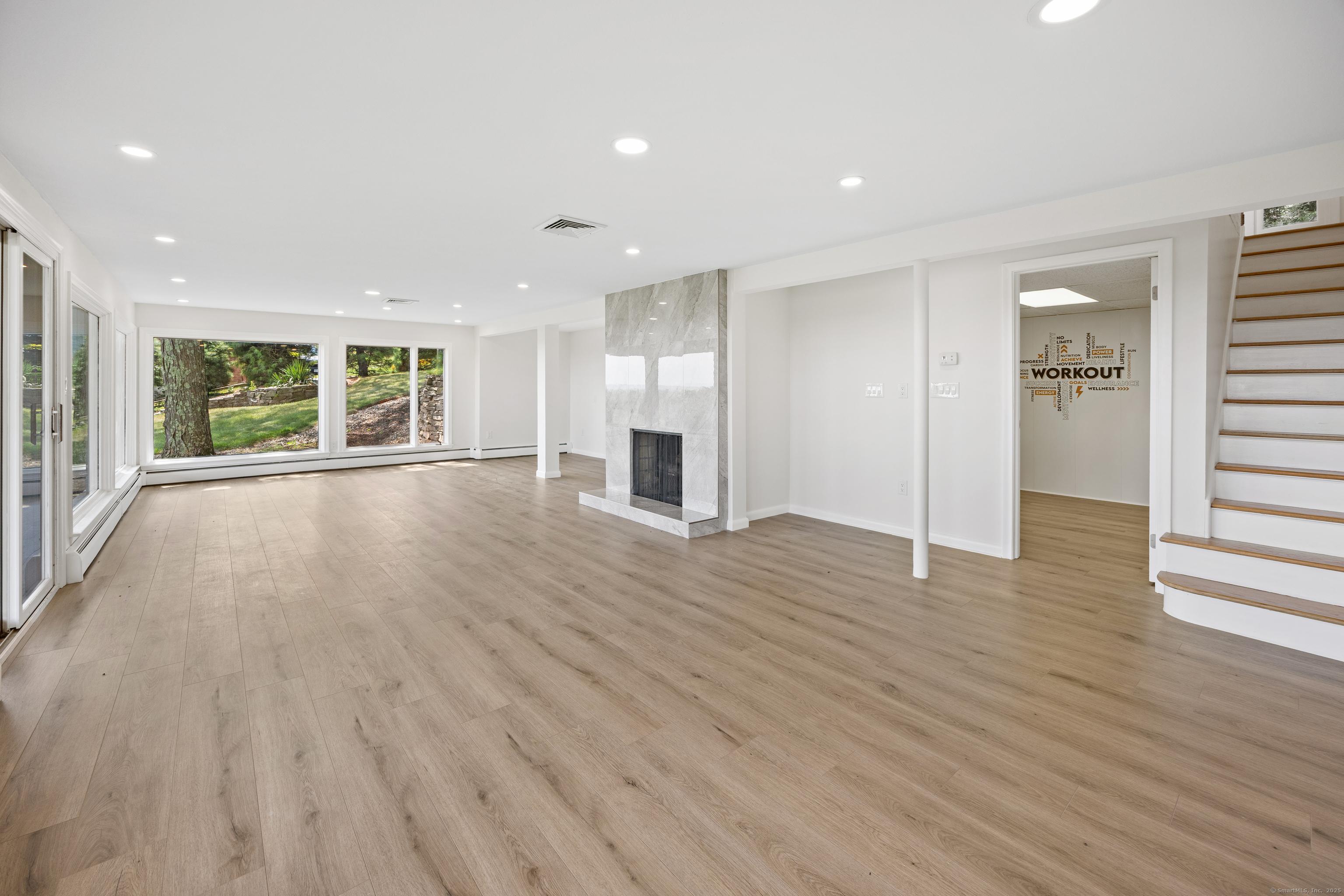 West Hartford, Connecticut, 06117, United States, 4 Bedrooms Bedrooms, ,3 BathroomsBathrooms,Residential,For Sale,1914164