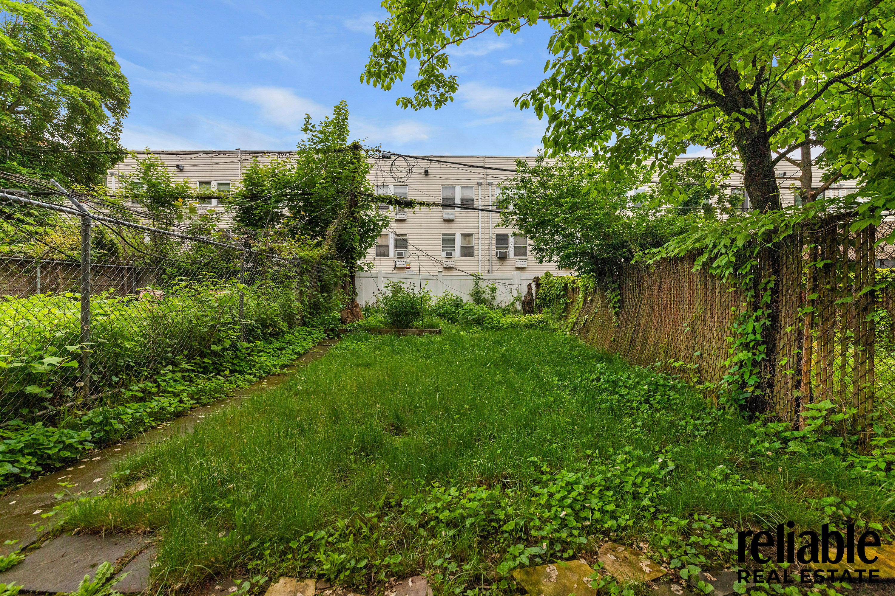 Brooklyn, New York, 11216, United States, 6 Bedrooms Bedrooms, ,3 BathroomsBathrooms,Residential,For Sale,1968058