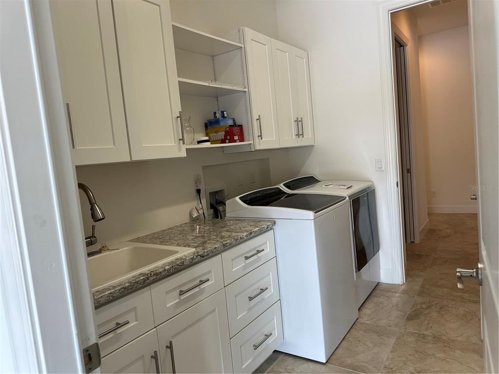 Sarasota, Florida, 34238, United States, 2 Bedrooms Bedrooms, ,3 BathroomsBathrooms,Residential,For Sale,1926282