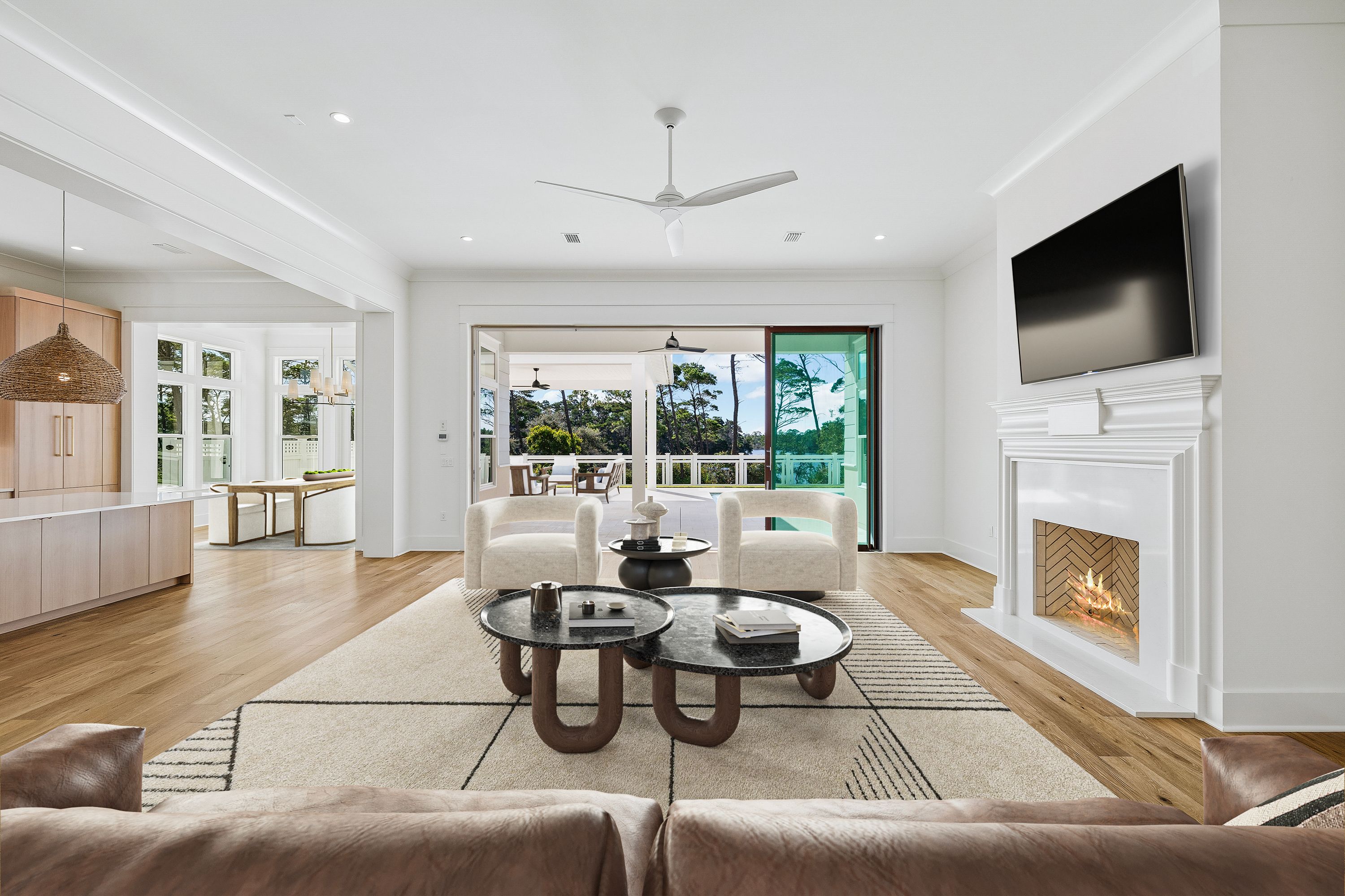  Newly-Finished Custom Residence With Dune Lake Views - 物件實景