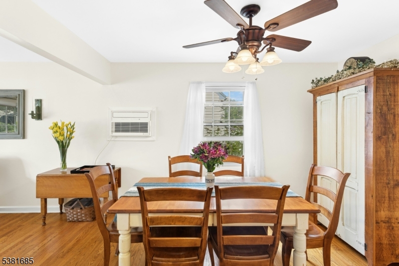 Cranford Twp., New Jersey, 07016, United States, 3 Bedrooms Bedrooms, ,2 BathroomsBathrooms,Residential,For Sale,1938829