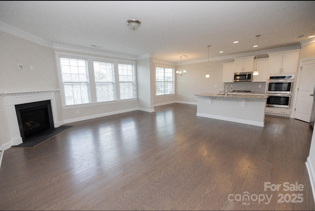 Mooresville, North Carolina, 28117, United States, 4 Bedrooms Bedrooms, ,3 BathroomsBathrooms,Residential,For Sale,1897276