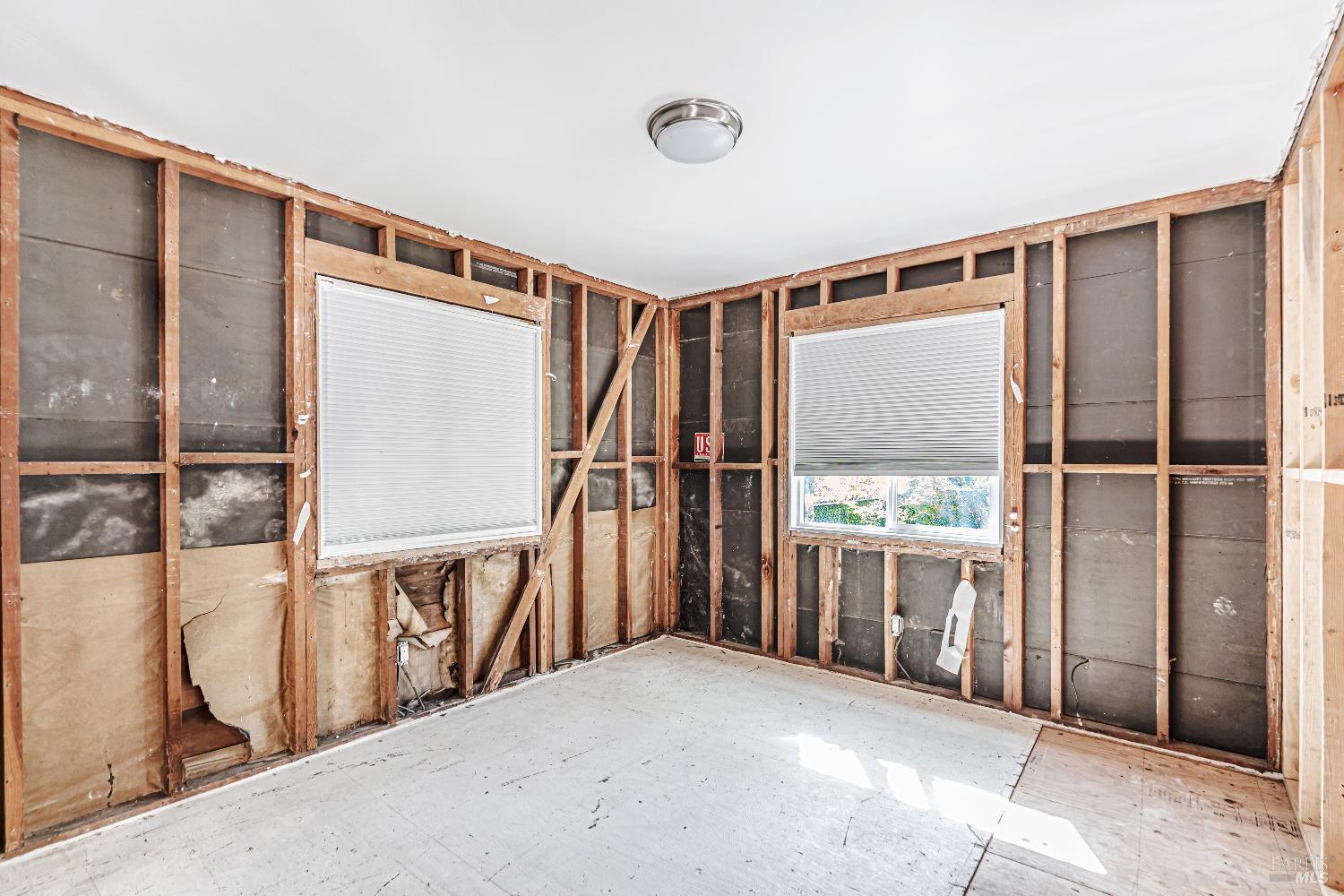San Rafael, California, 94903, United States, 4 Bedrooms Bedrooms, ,3 BathroomsBathrooms,Residential,For Sale,1837138