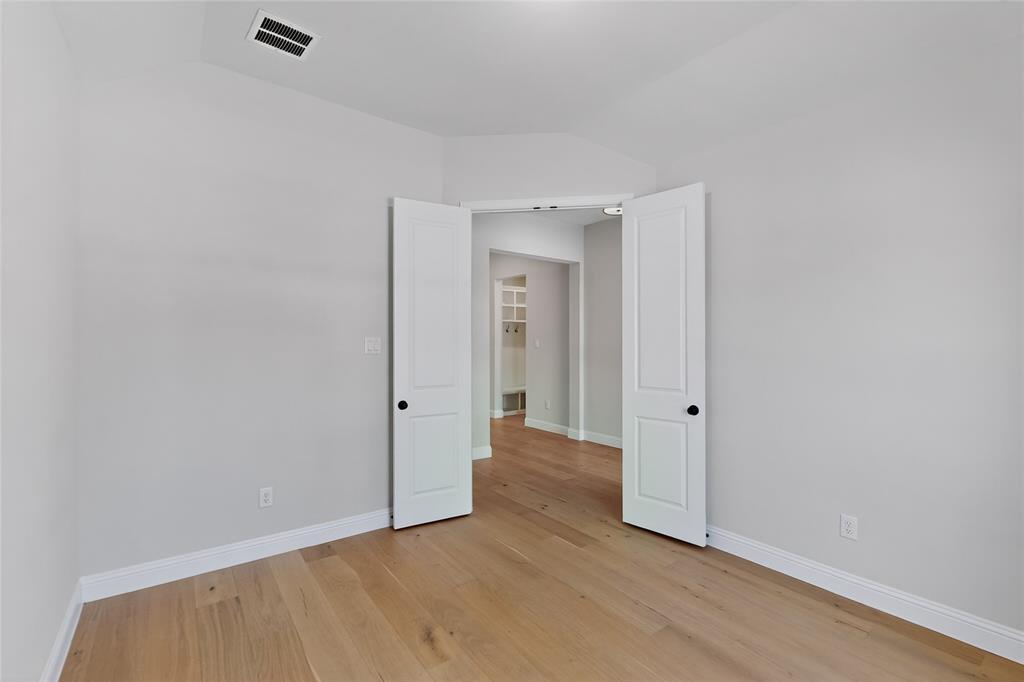 Mansfield, Texas, 76063, United States, 4 Bedrooms Bedrooms, ,4 BathroomsBathrooms,Residential,For Sale,1937764