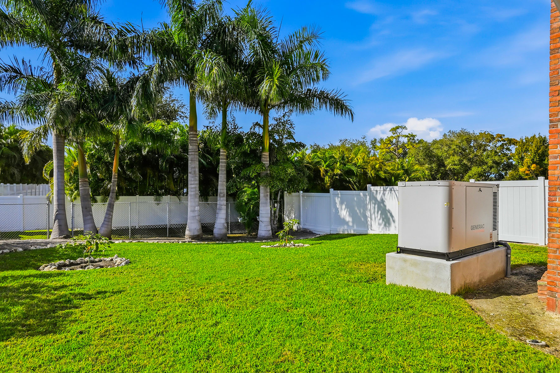  RIVERVIEW PINES - 物件實景