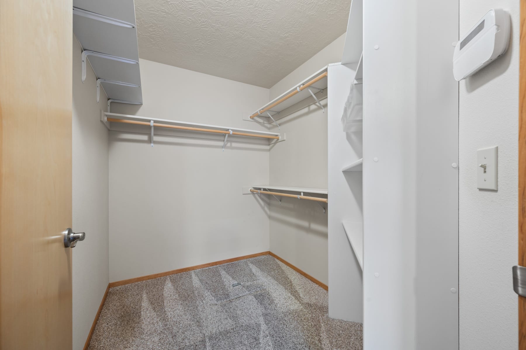  2330 NW 10th Street Redmond, OR 97756 - 物件實景