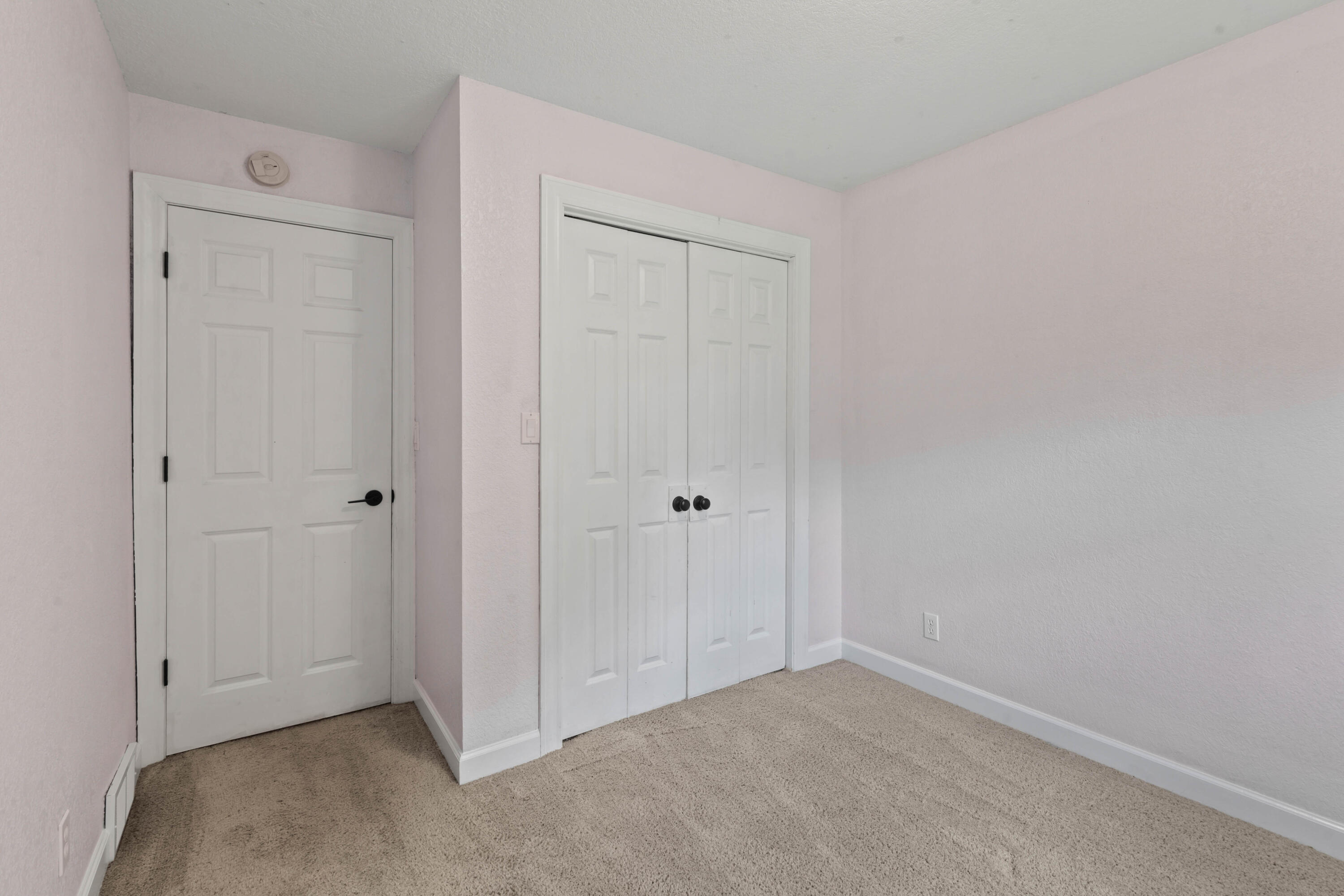 Delafield, Wisconsin, 53072, United States, 3 Bedrooms Bedrooms, ,2 BathroomsBathrooms,Residential,For Sale,1927266