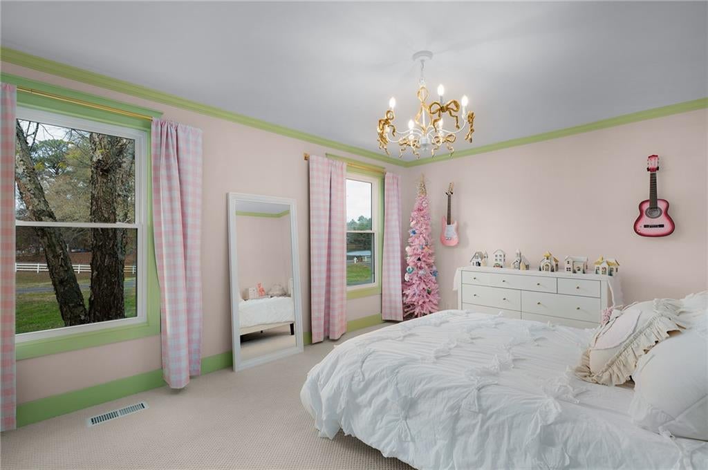 Calhoun, Georgia, 30701, United States, 4 Bedrooms Bedrooms, ,4 BathroomsBathrooms,Residential,For Sale,2005129