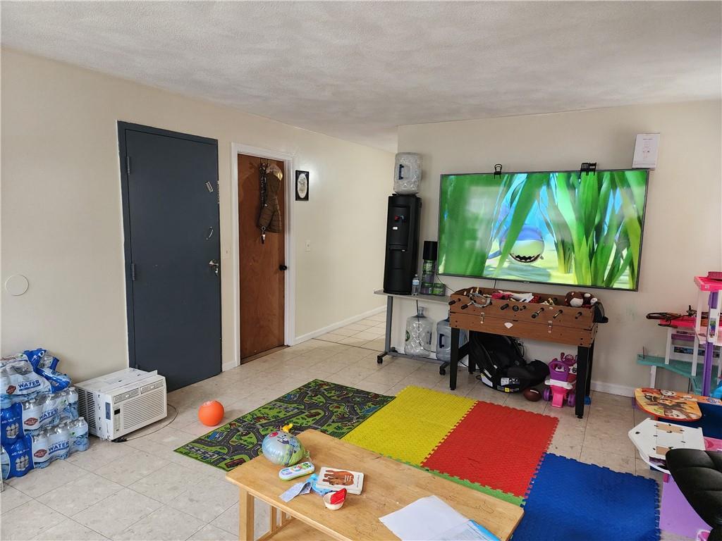 Providence, Rhode Island, 02909, United States, 6 Bedrooms Bedrooms, ,2 BathroomsBathrooms,Residential,For Sale,1987316