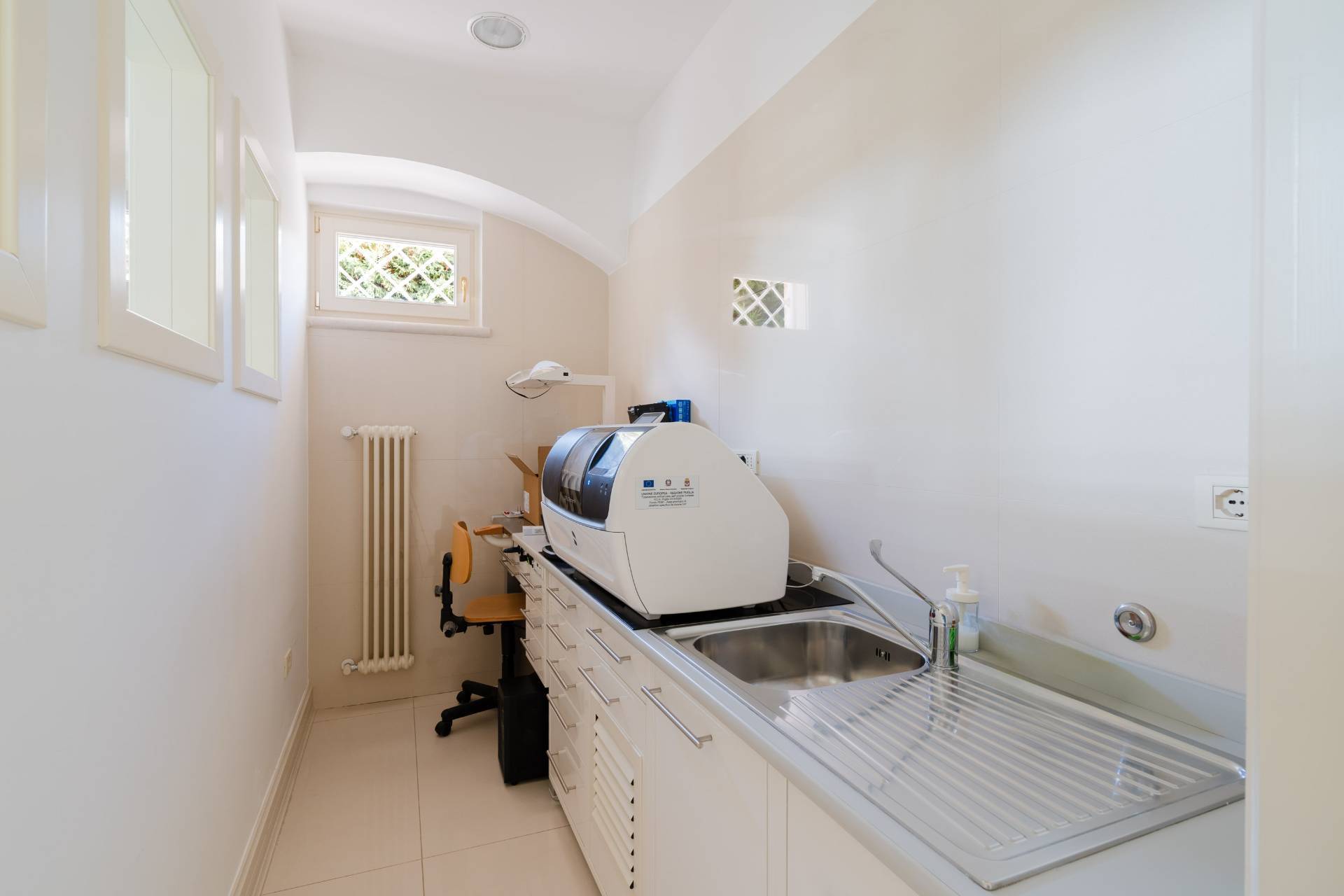 Molfetta, Bari, 70056, IT, 3 Bedrooms Bedrooms, ,4 BathroomsBathrooms,Residential,For Sale,1988051