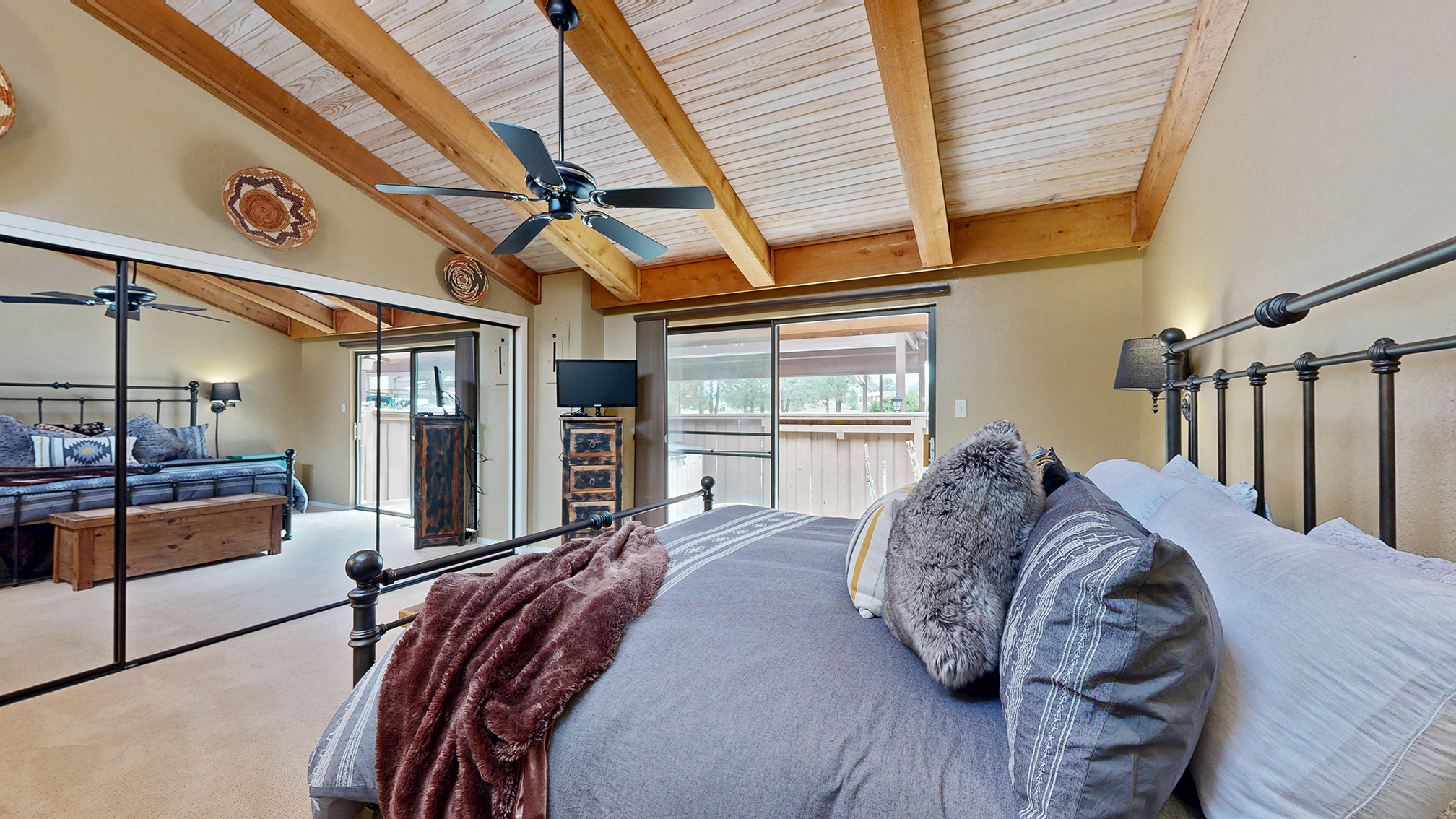 Alto, New Mexico, 88312, United States, 2 Bedrooms Bedrooms, ,2 BathroomsBathrooms,Residential,For Sale,1951526