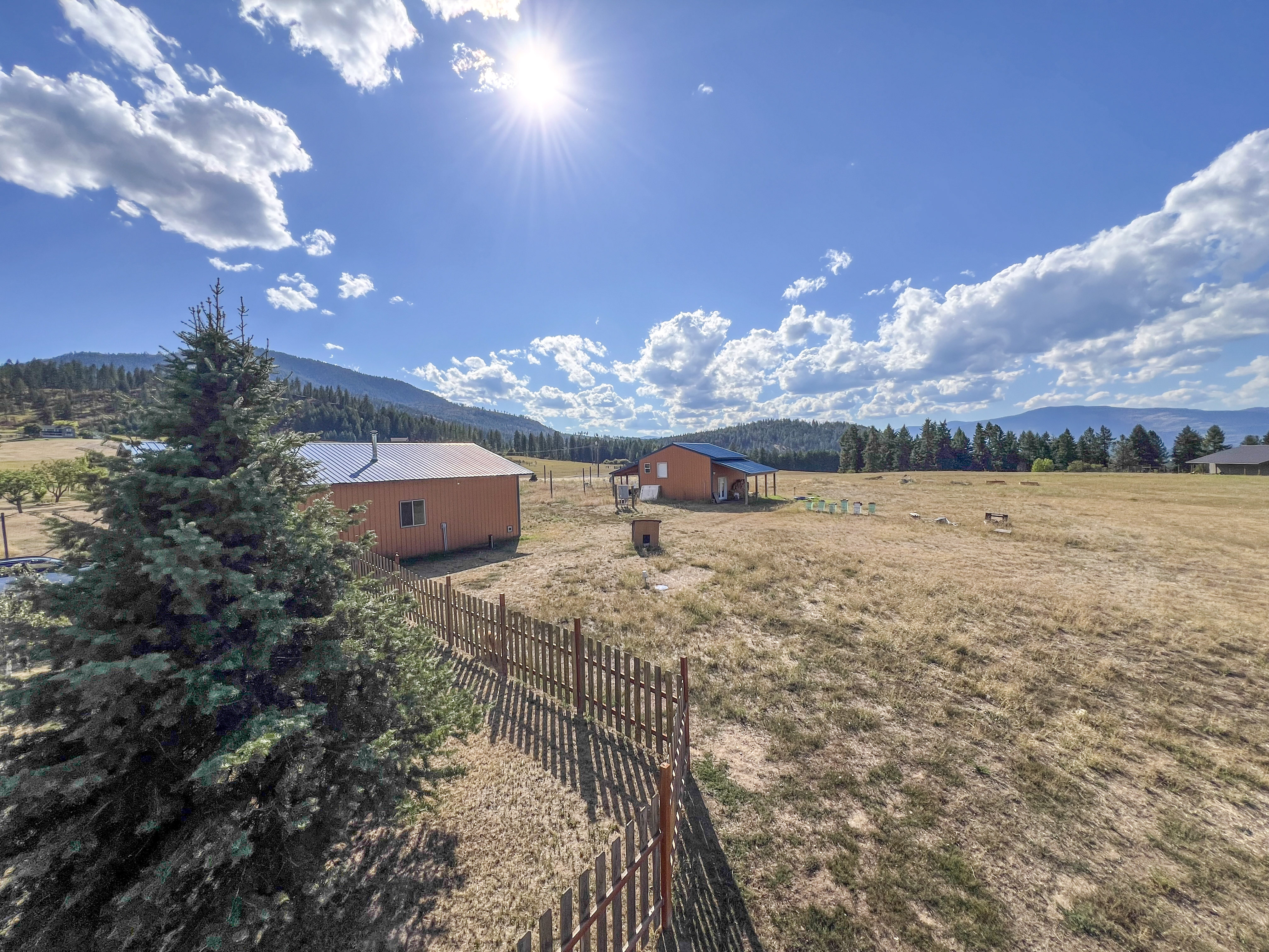 Kettle Falls, Washington, 99141, United States, 4 Bedrooms Bedrooms, ,4 BathroomsBathrooms,Residential,For Sale,1984366