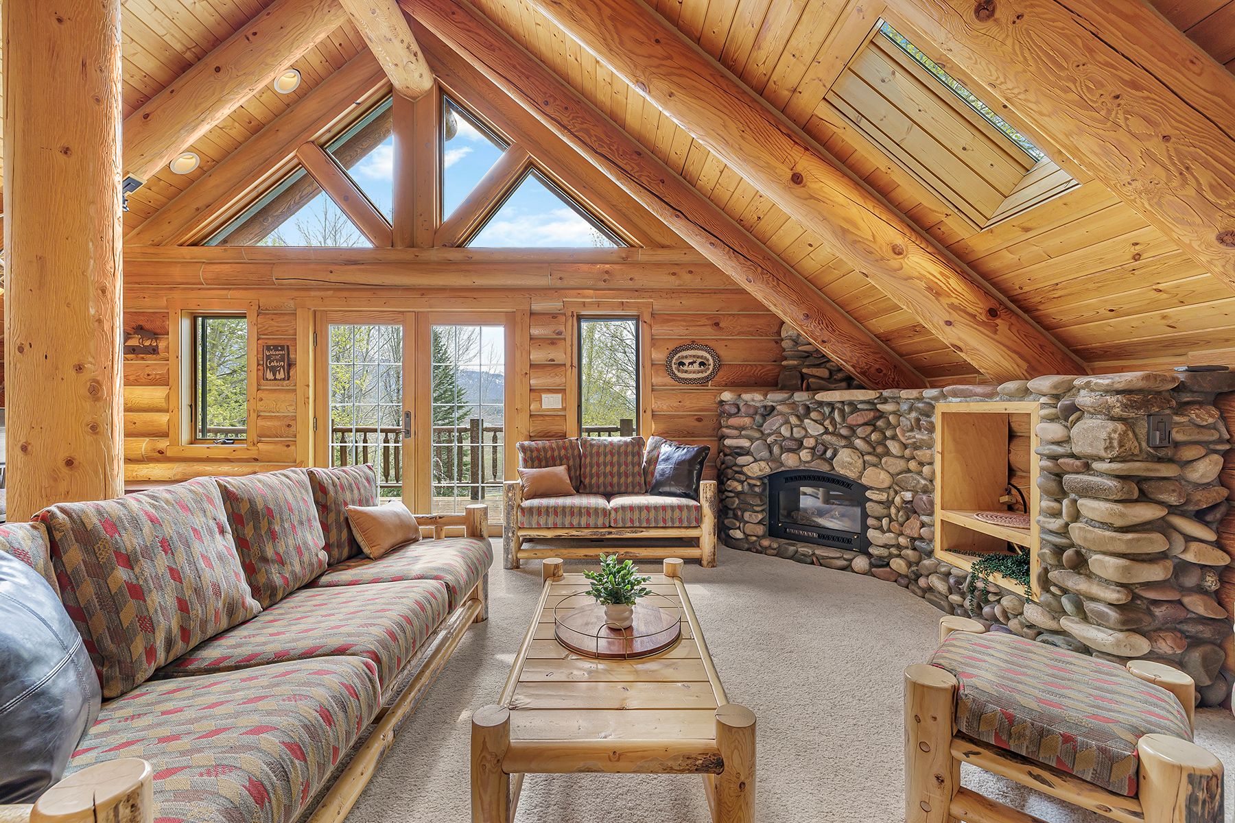  where  the mountains meet mccoy - 物件實景