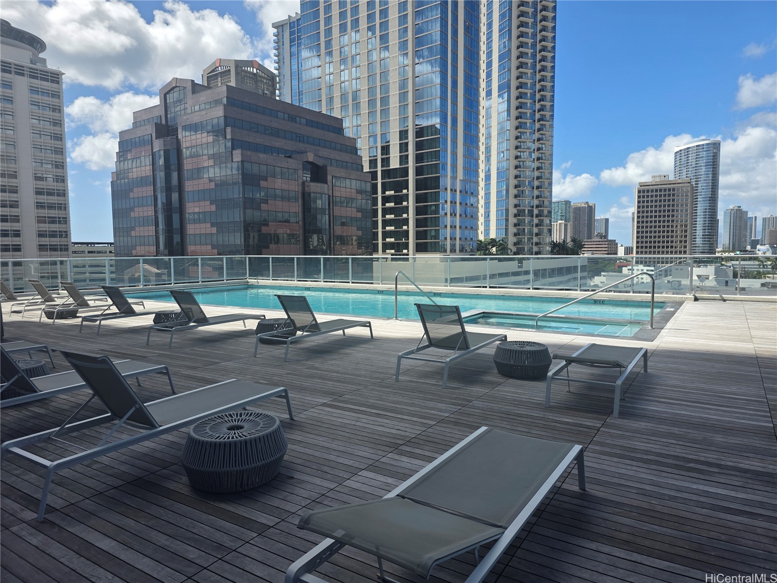 Honolulu, Hawaii, 96814, United States, 2 Bedrooms Bedrooms, ,2 BathroomsBathrooms,Residential,For Sale,1987813