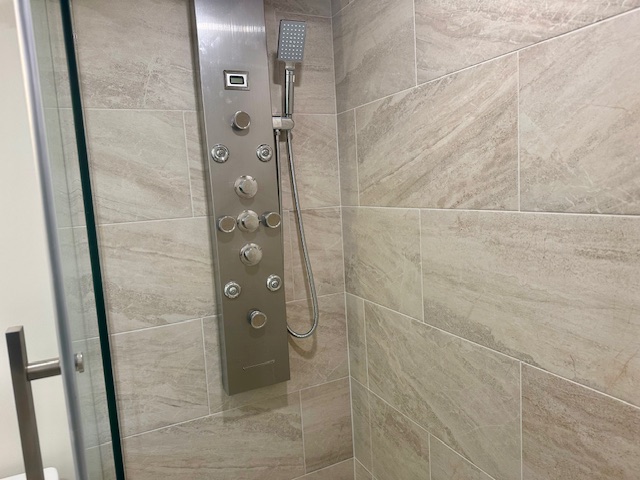 East Patchogue, New York, 11772, United States, 3 Bedrooms Bedrooms, ,2 BathroomsBathrooms,Residential,For Sale,1994647