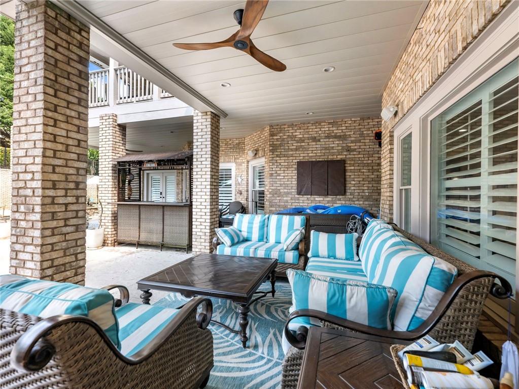 Braselton, Georgia, 30517, United States, 6 Bedrooms Bedrooms, ,7 BathroomsBathrooms,Residential,For Sale,1795599