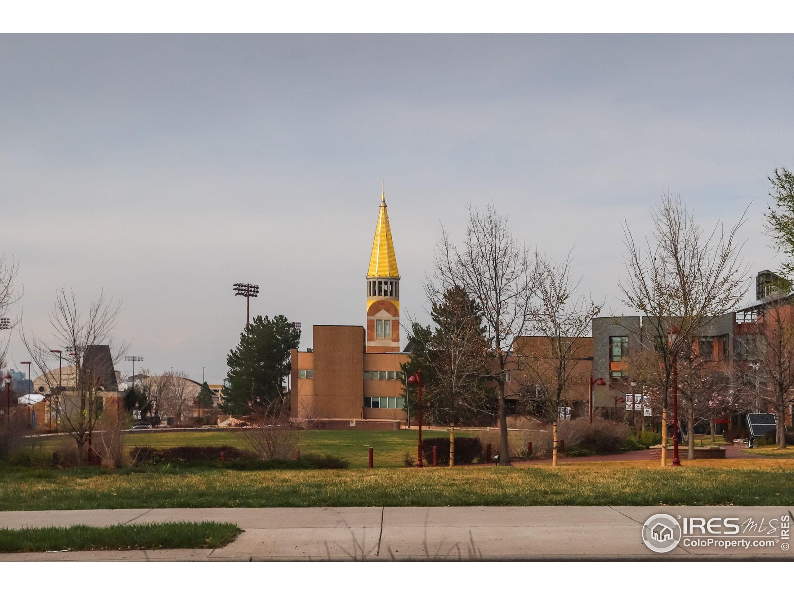 Denver, Colorado, 80210, United States, 4 Bedrooms Bedrooms, ,2 BathroomsBathrooms,Residential,For Sale,1950739