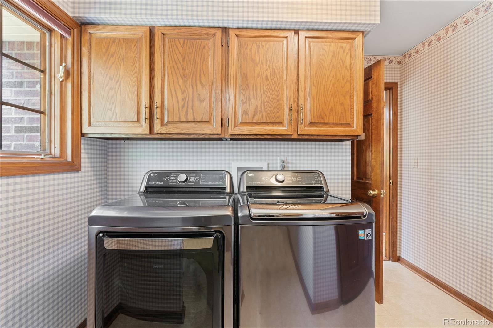 Westminster, Colorado, 80031, United States, 4 Bedrooms Bedrooms, ,3 BathroomsBathrooms,Residential,For Sale,1917918