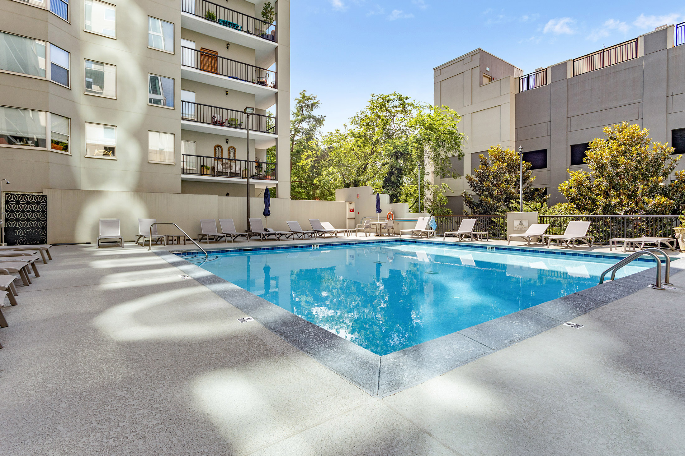  Chic Midtown Flat Completely Updated - 物件實景