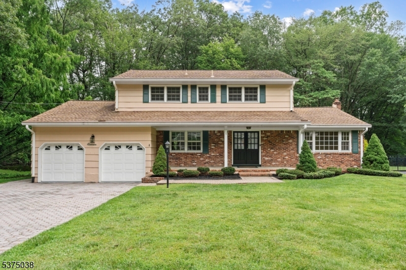 Parsippany-Troy Hills Twp., New Jersey, 07950, United States, 4 Bedrooms Bedrooms, ,3 BathroomsBathrooms,Residential,For Sale,1906733